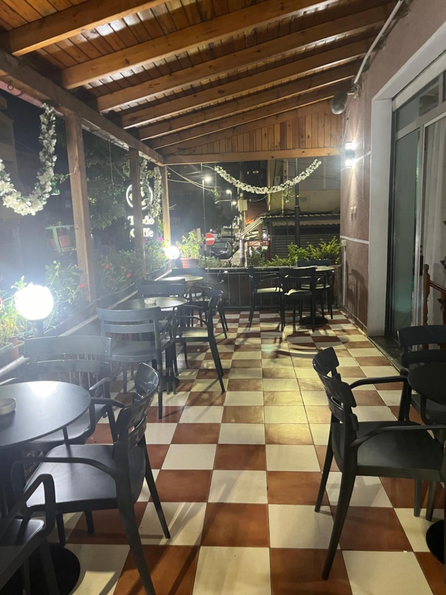 Hotel Luli City Center Дуррес Экстерьер фото